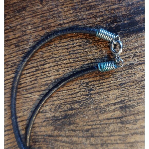 Handmade 13" Green Stone Artisan Necklace – Unique Boho Gemstone Jewelry - Picture 2 of 2